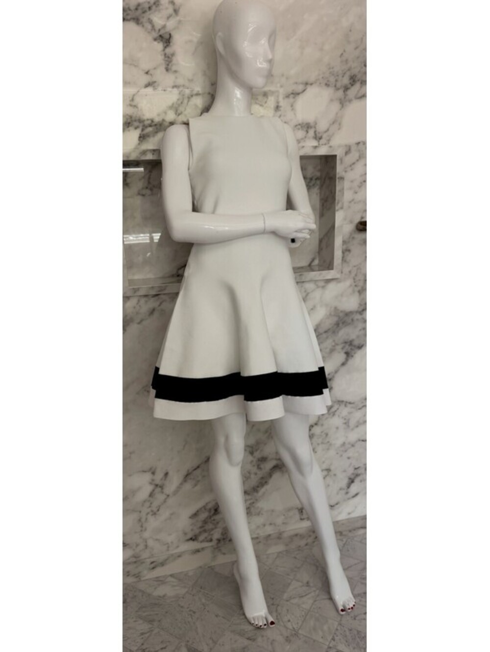 Victoria Beckham Ivory White Black Fit Flare Dress Italy Sleeveless Designer S1
